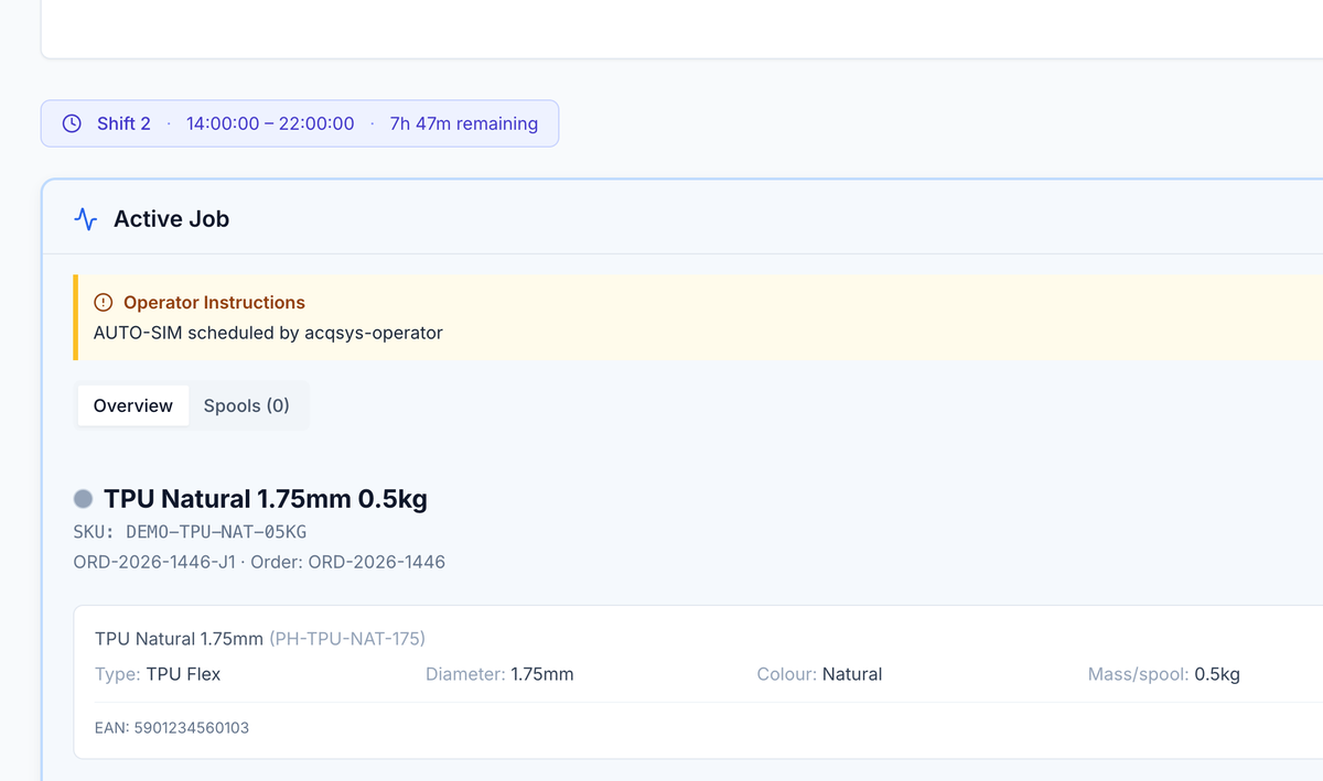 Operator console with the active job: operator instructions, product and order context, and job documentation.
